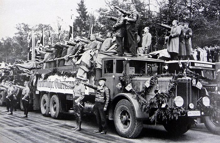 Heil Hitler, Reichsautobahn construction workers