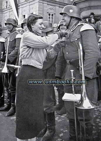 VII. Korps band, Hitler parade